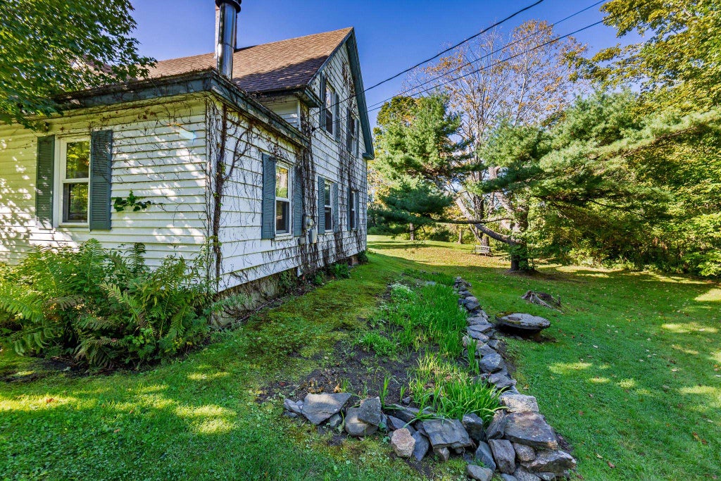 Photo of 52 Rennie Road, Hanover, NH 03755 (MLS # 5112304)