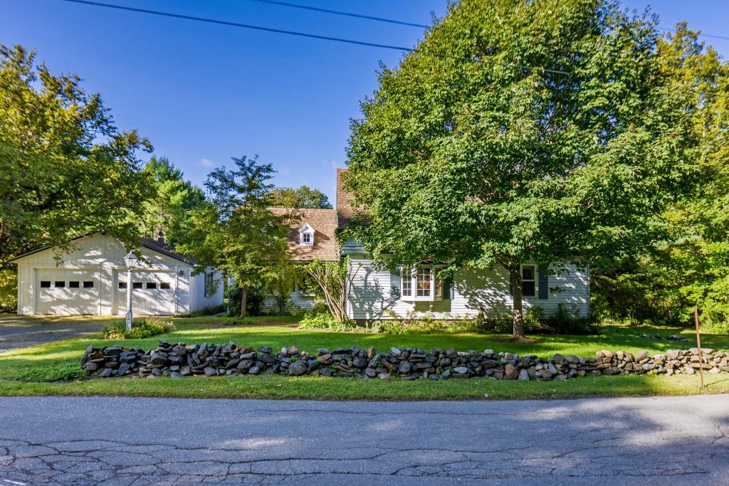 Photo of 52 Rennie Road, Hanover, NH 03755 (MLS # 5112304)