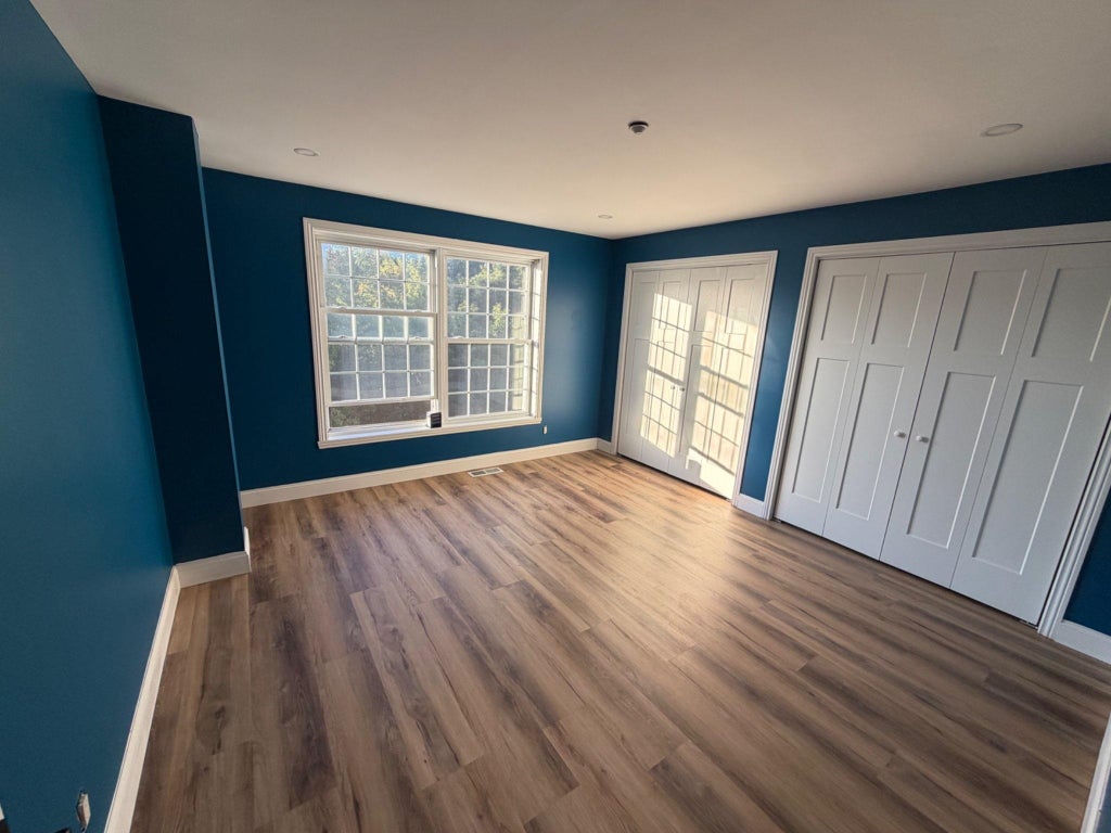 Photo of 3 Intervale Court, Hudson, NH 03051 (MLS # 5111725)