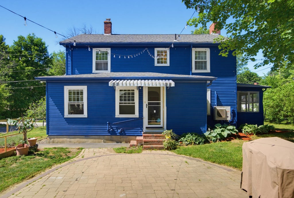 Photo of 2 Garden Street, Somersworth, NH 03878 (MLS # 5095430)