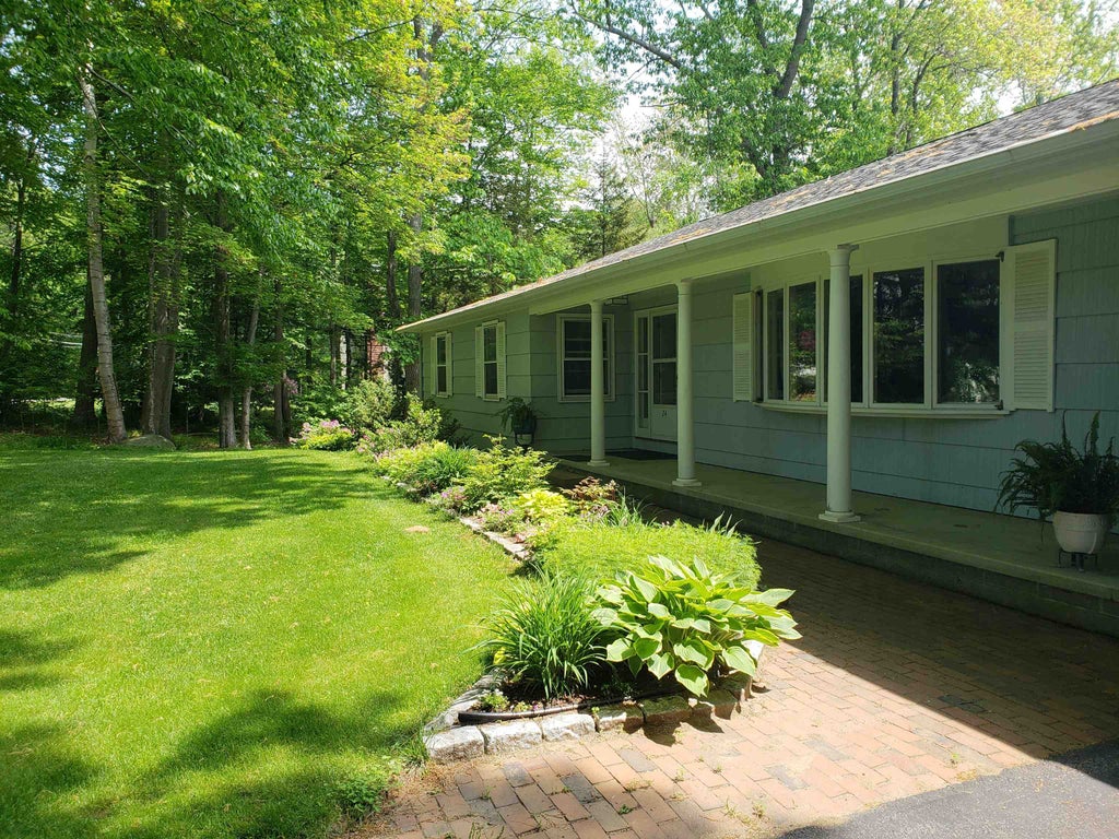 Photo of 24 Chapel Road, North Hampton, NH 03862 (MLS # 5097623)