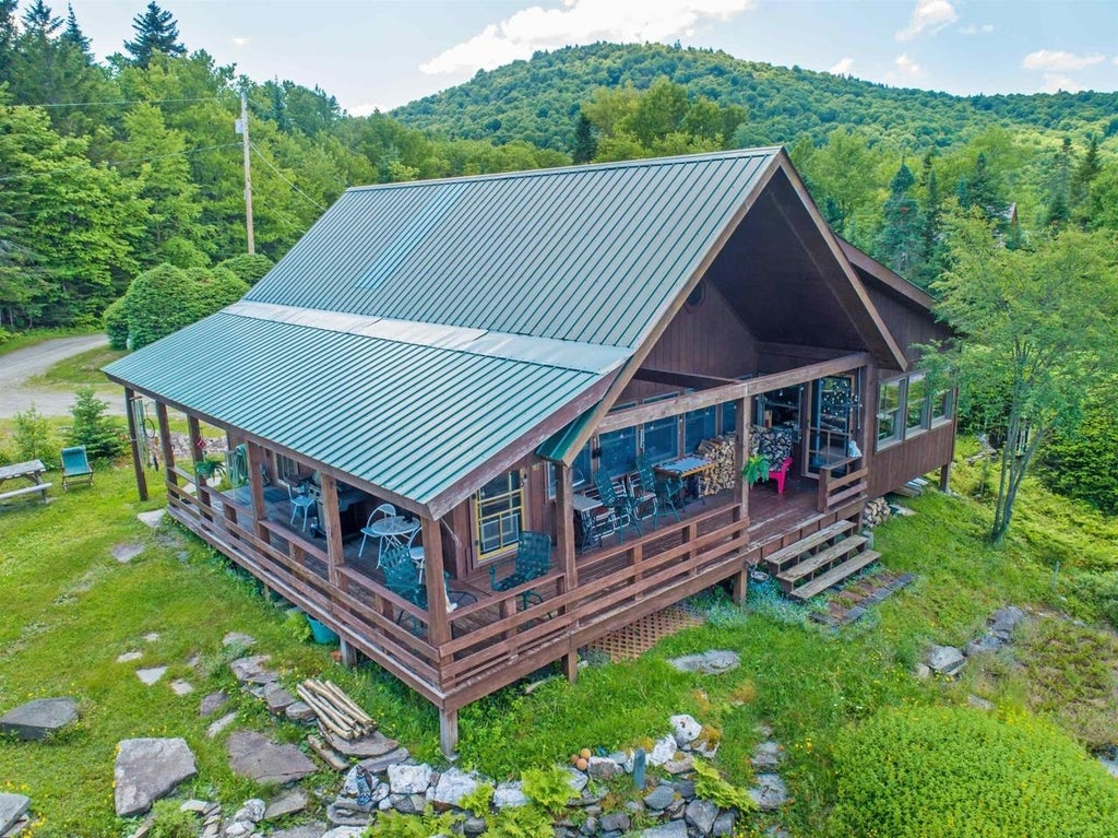 Photo of 26 Cozzie Lane, Pittsburg, NH 03592 (MLS # 5110638)