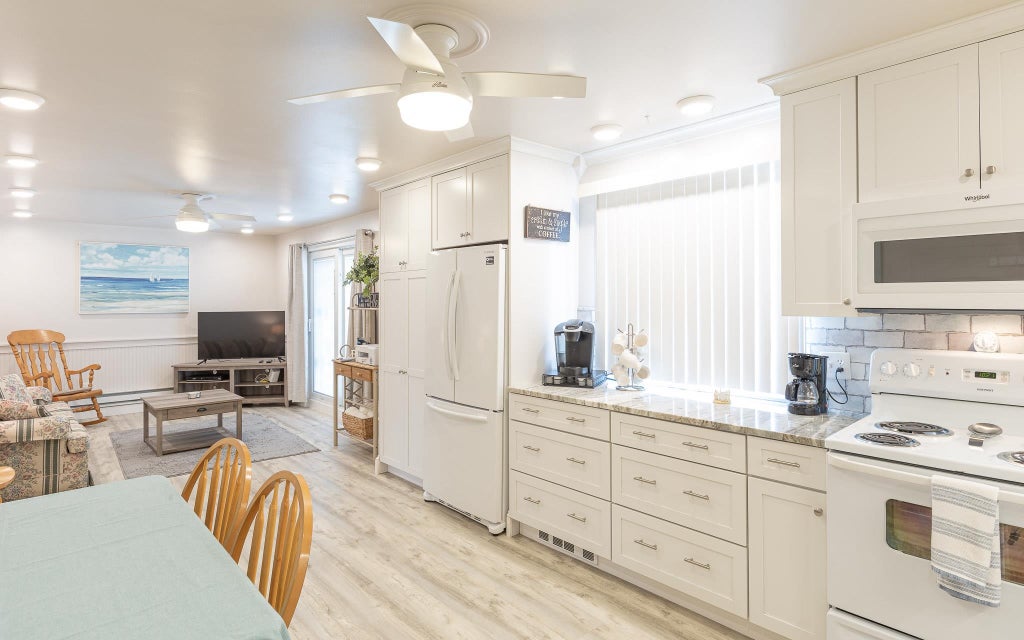 Photo of 68 Kings Highway #3, Hampton, NH 03842 (MLS # 5111925)