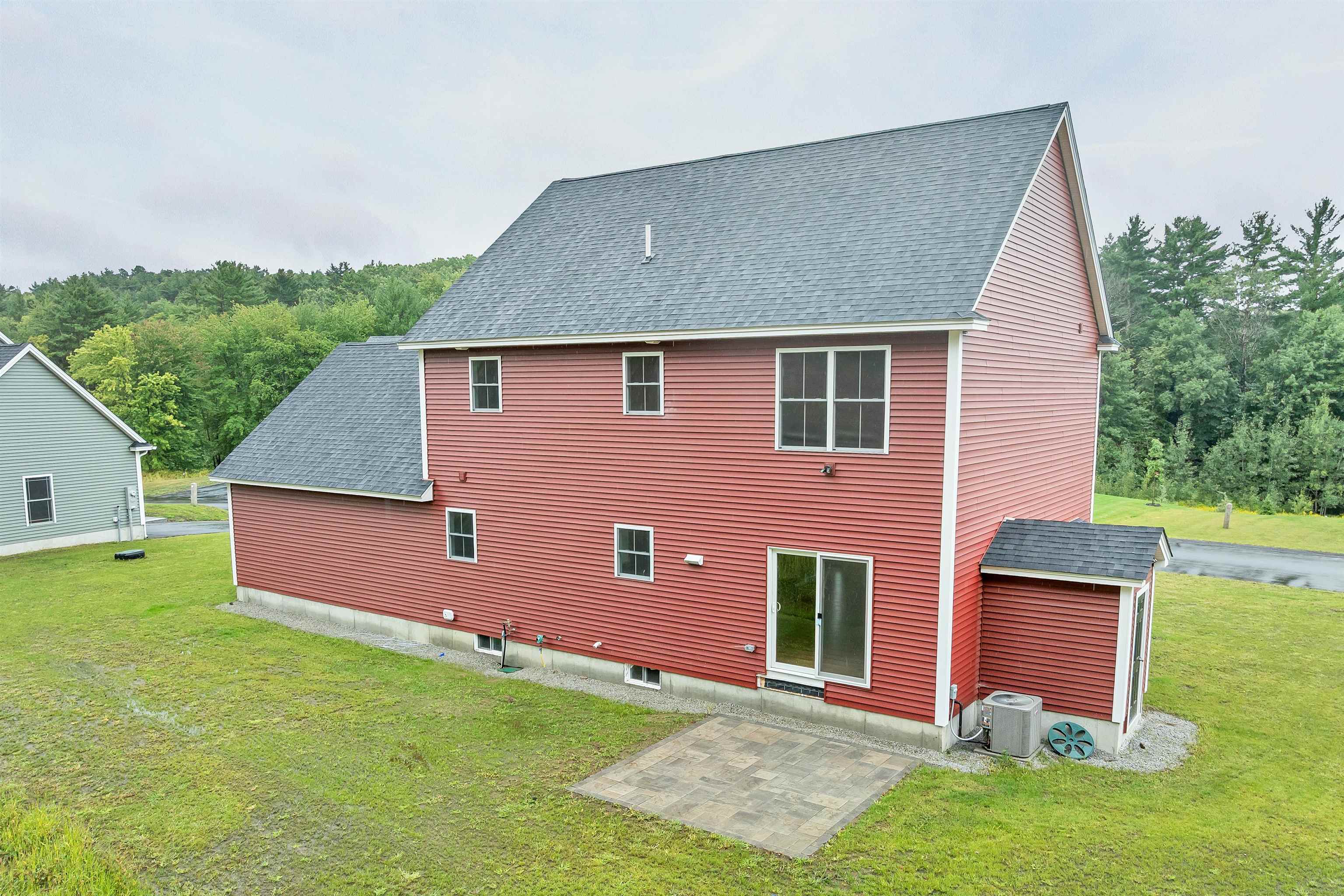 8 Shelburne Lane