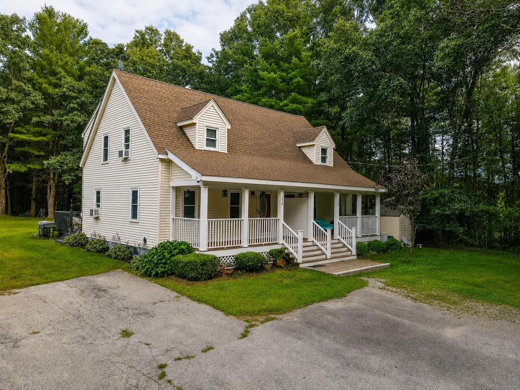 Photo of 22 River Road #A, Hudson, NH 03051 (MLS # 5103905)