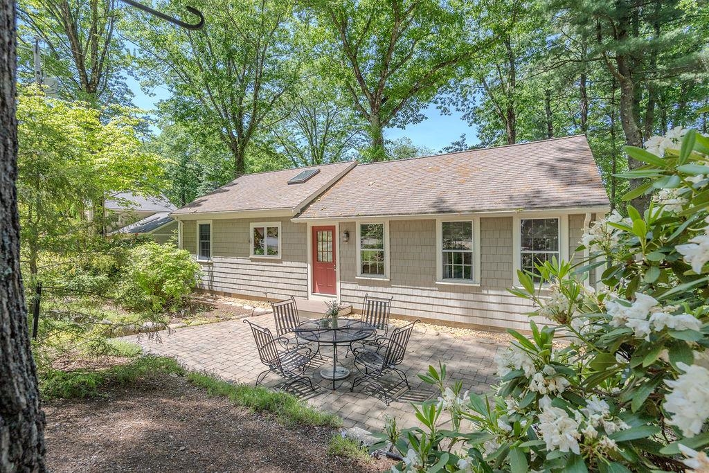 31 Lake View Drive