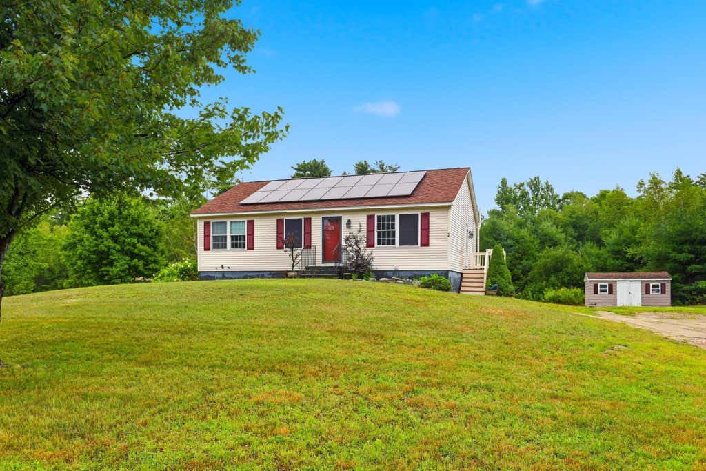 Photo of 94 Buttercup Lane, Wakefield, NH 03872 (MLS # 5103331)