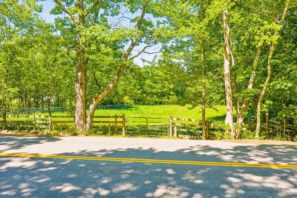 Photo of 503 Belknap Mountain Road, Gilford, NH 03249 (MLS # 5094337)