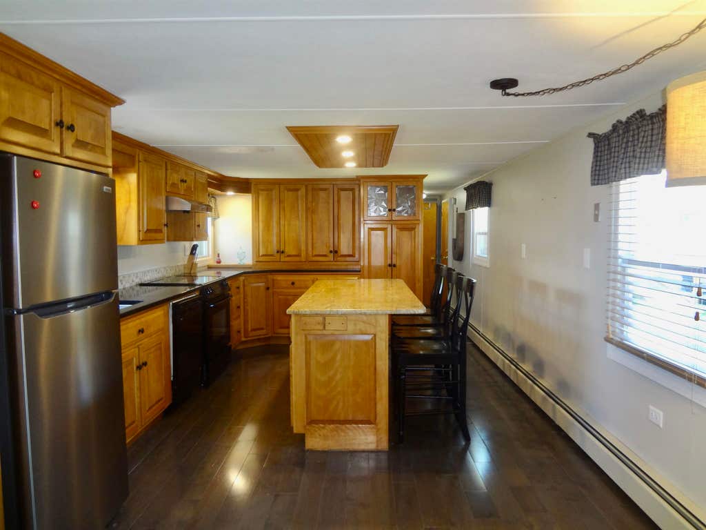 Photo of 303 Old Lakeshore Road #B-4, Gilford, NH 03249 (MLS # 5099771)