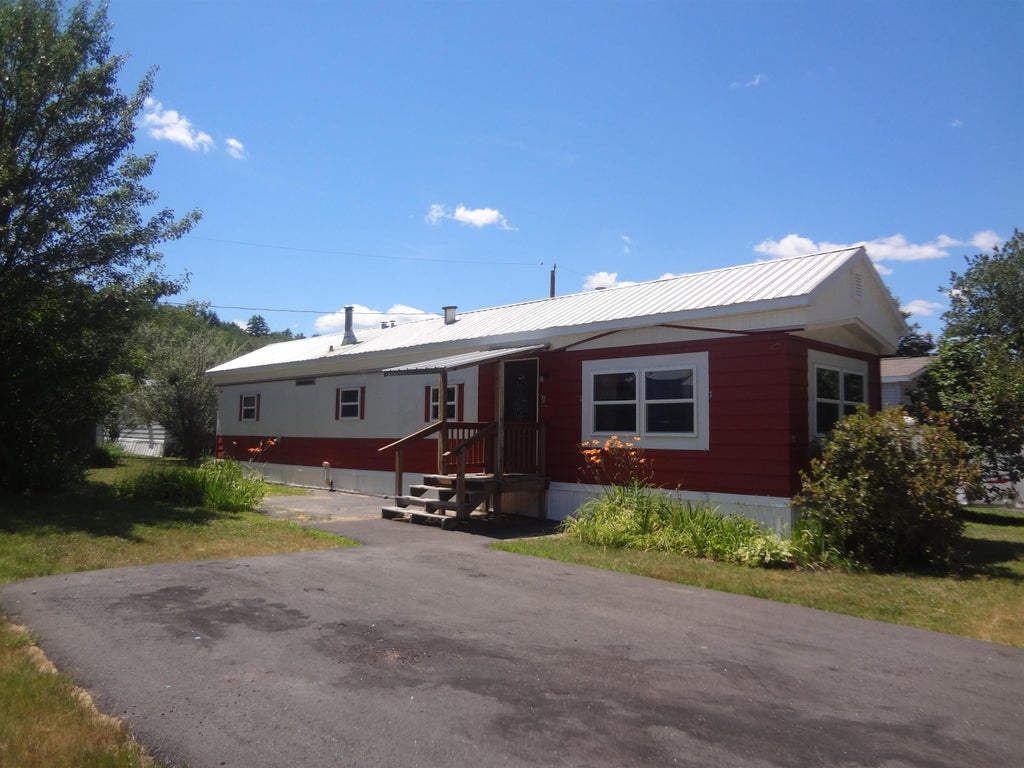 Photo of 303 Old Lakeshore Road #B-4, Gilford, NH 03249 (MLS # 5099771)
