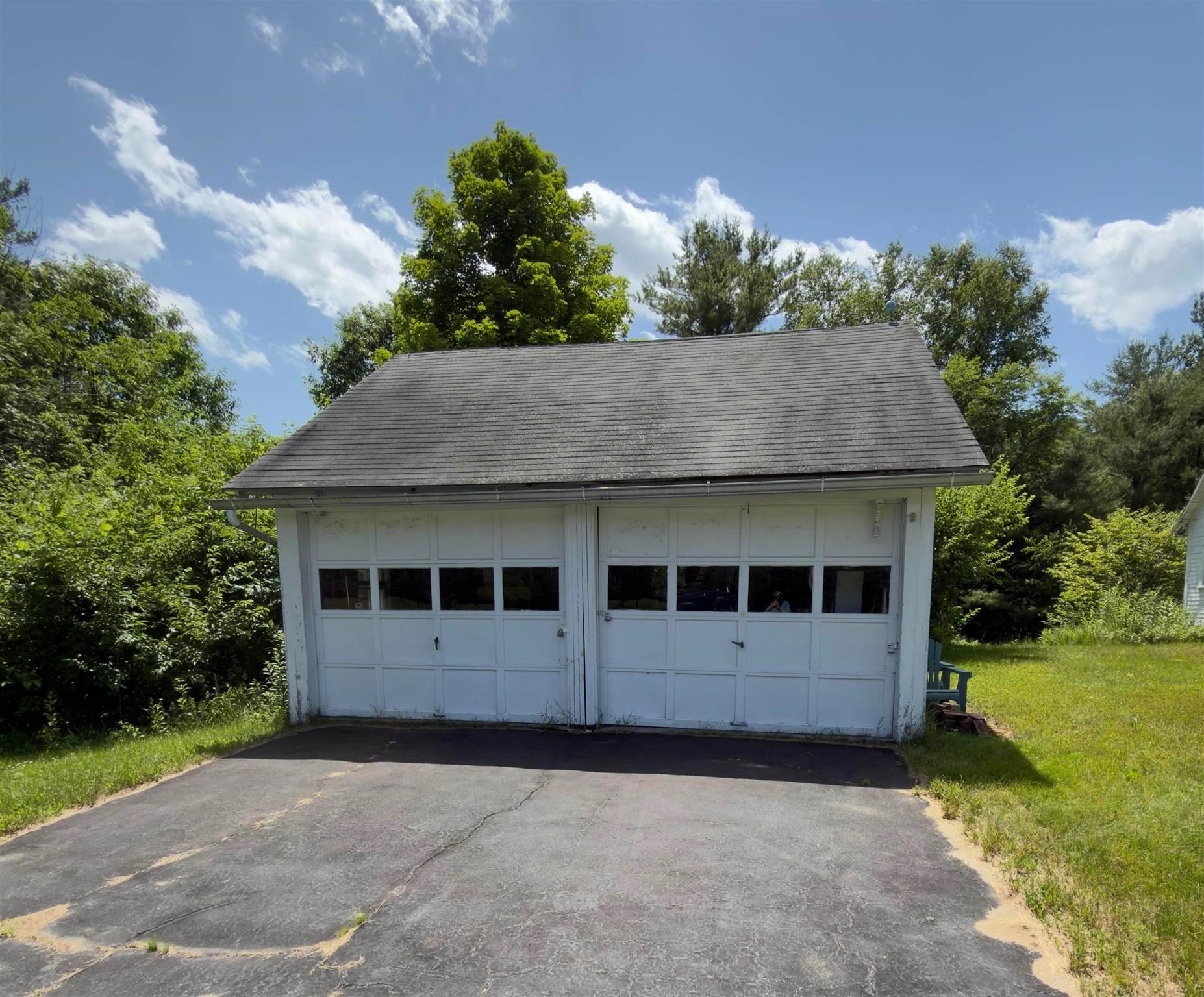 1275 Old Route 25 Road