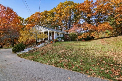 Photo of 412 Grandview Road, Pembroke, NH 03275 (MLS # 5115383)