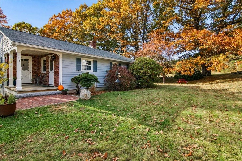Photo of 412 Grandview Road, Pembroke, NH 03275 (MLS # 5115383)