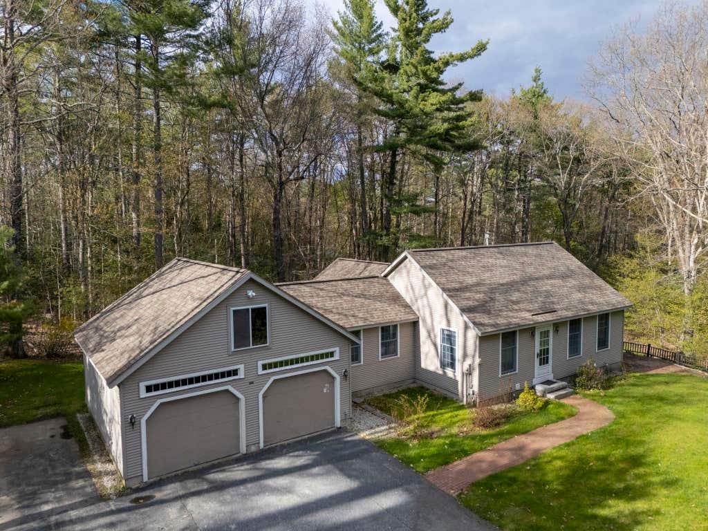 Photo of Brookline, NH 03033 (MLS # 5087348)