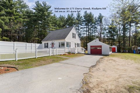 Photo of 175 Derry Road, Hudson, NH 03051 (MLS # 5088338)