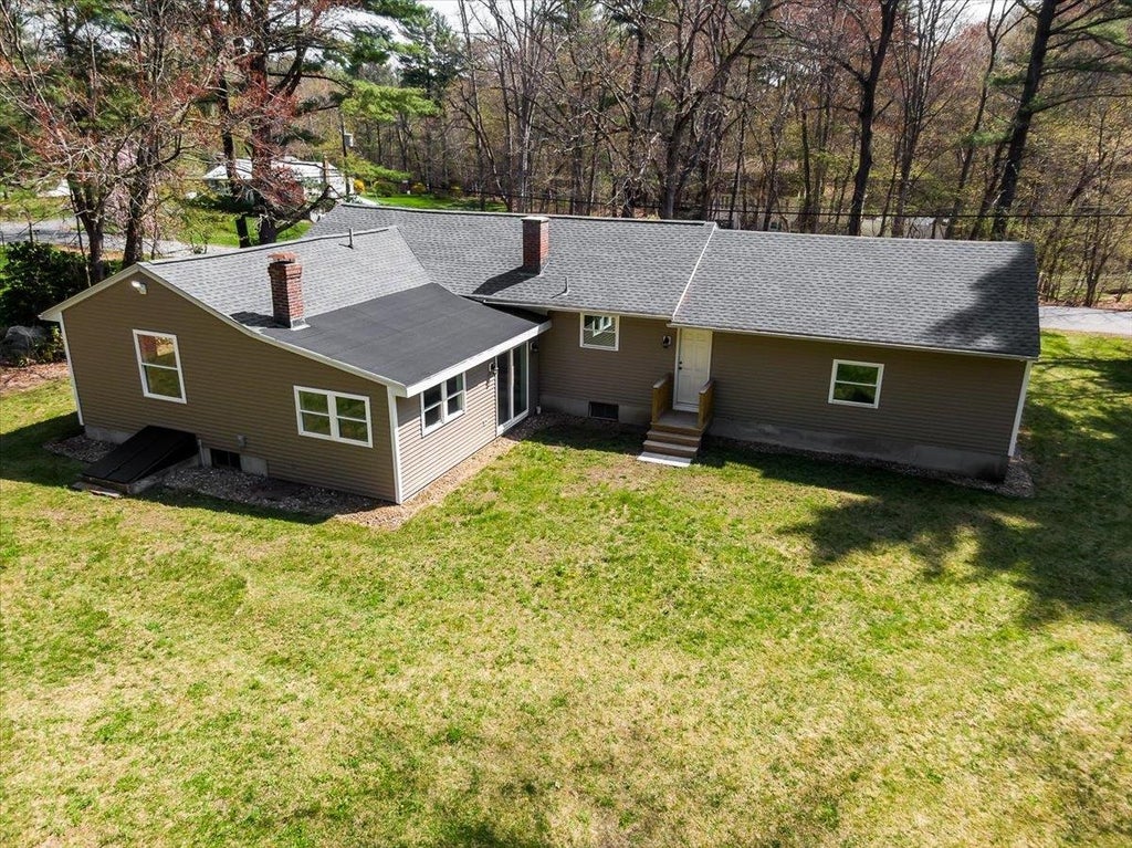 Photo of 7 Ermer Road, Derry, NH 03038 (MLS # 5087663)