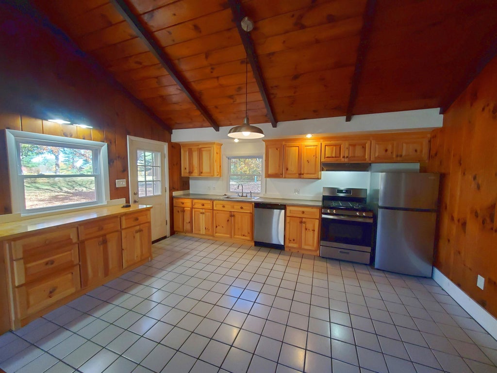 Photo of 18 Anagance Lane, Wolfeboro, NH 03894 (MLS # 5115219)