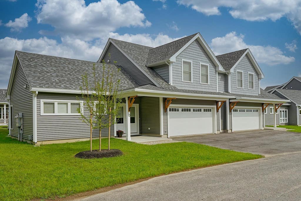 Photo of 5 Kasnet Drive, Rye, NH 03870 (MLS # 5102619)
