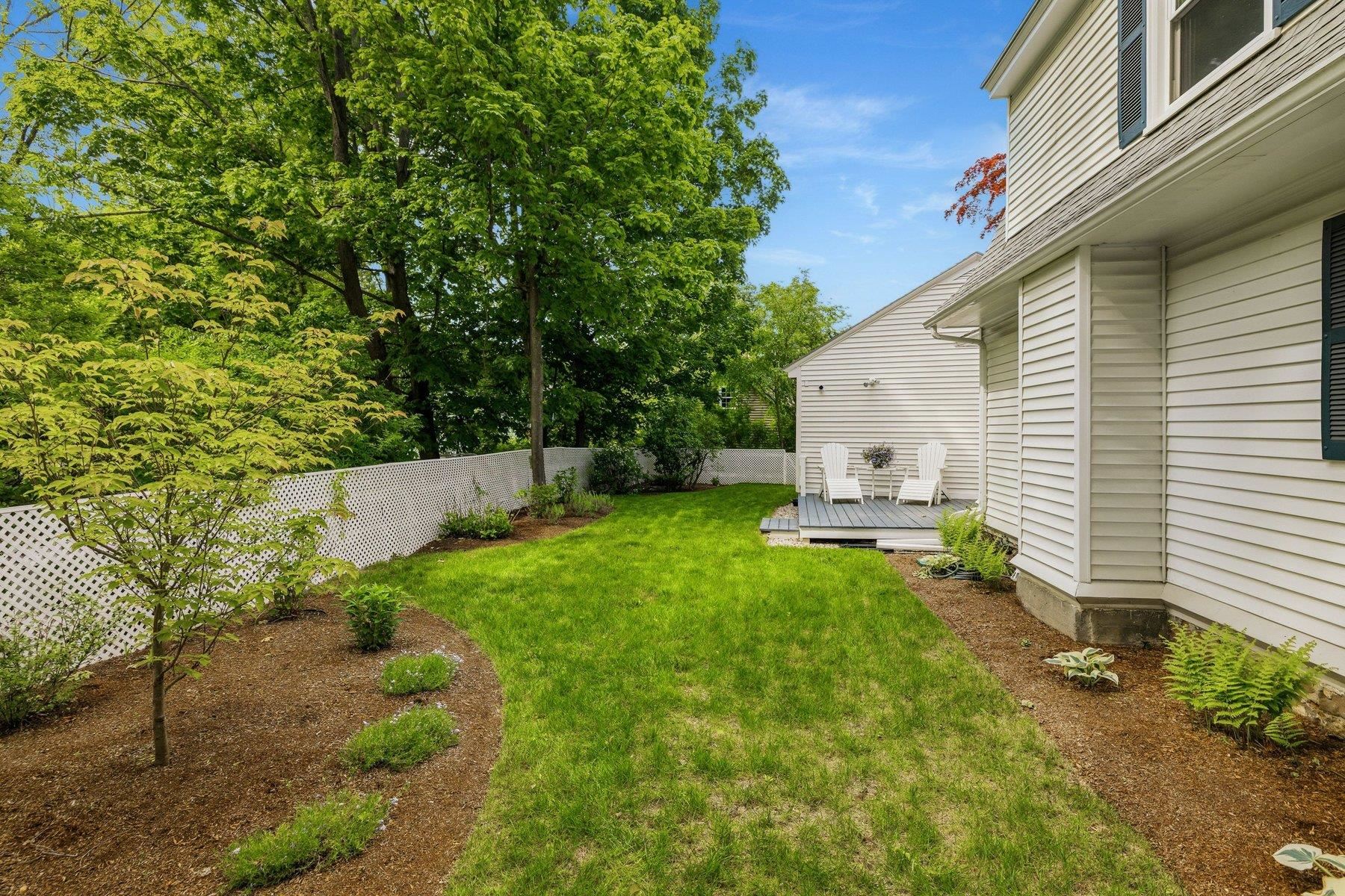17 Traip Avenue