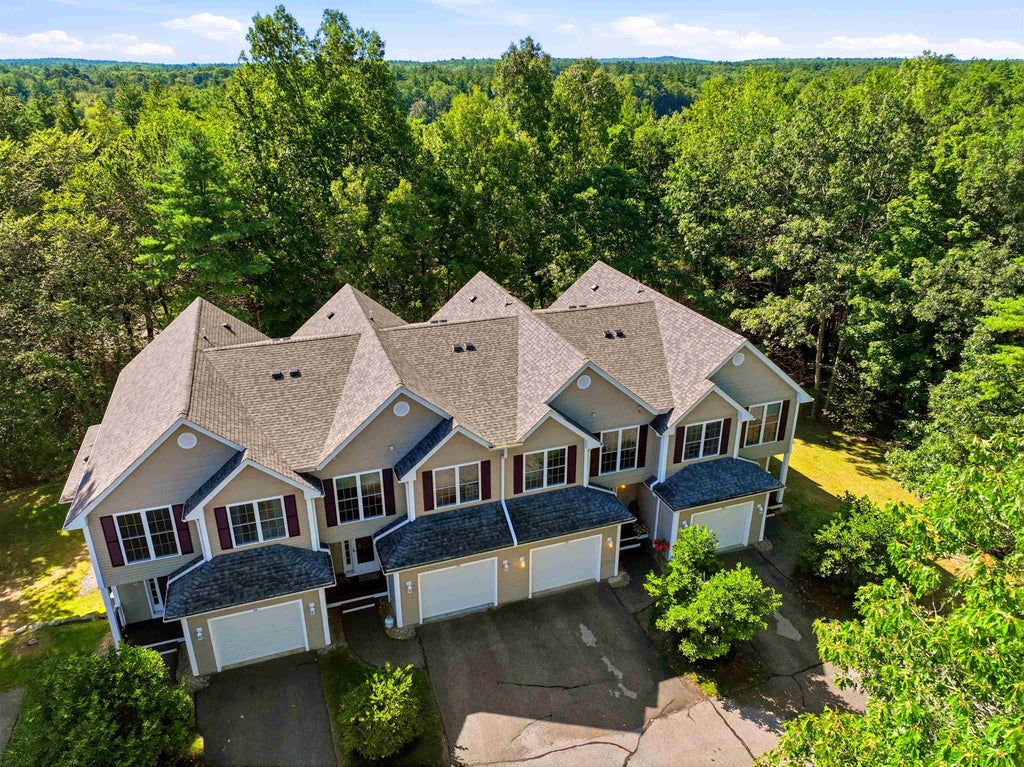Photo of 57 Magnolia Lane, Newmarket, NH 03857 (MLS # 5109600)