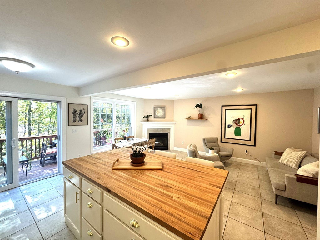 Photo of 57 Magnolia Lane, Newmarket, NH 03857 (MLS # 5109600)