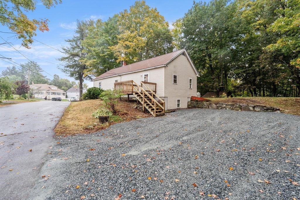 Photo of 23 Columbus Circle, Newport, NH 03773 (MLS # 5112094)
