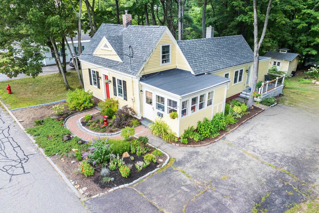 Photo of 59 Maple Street, Somersworth, NH 03878 (MLS # 5108793)