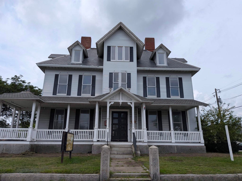 Photo of 257 Main Street, Nashua, NH 03060 (MLS # 5110477)