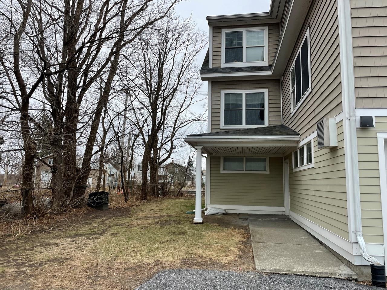 354 Manhattan Drive 14