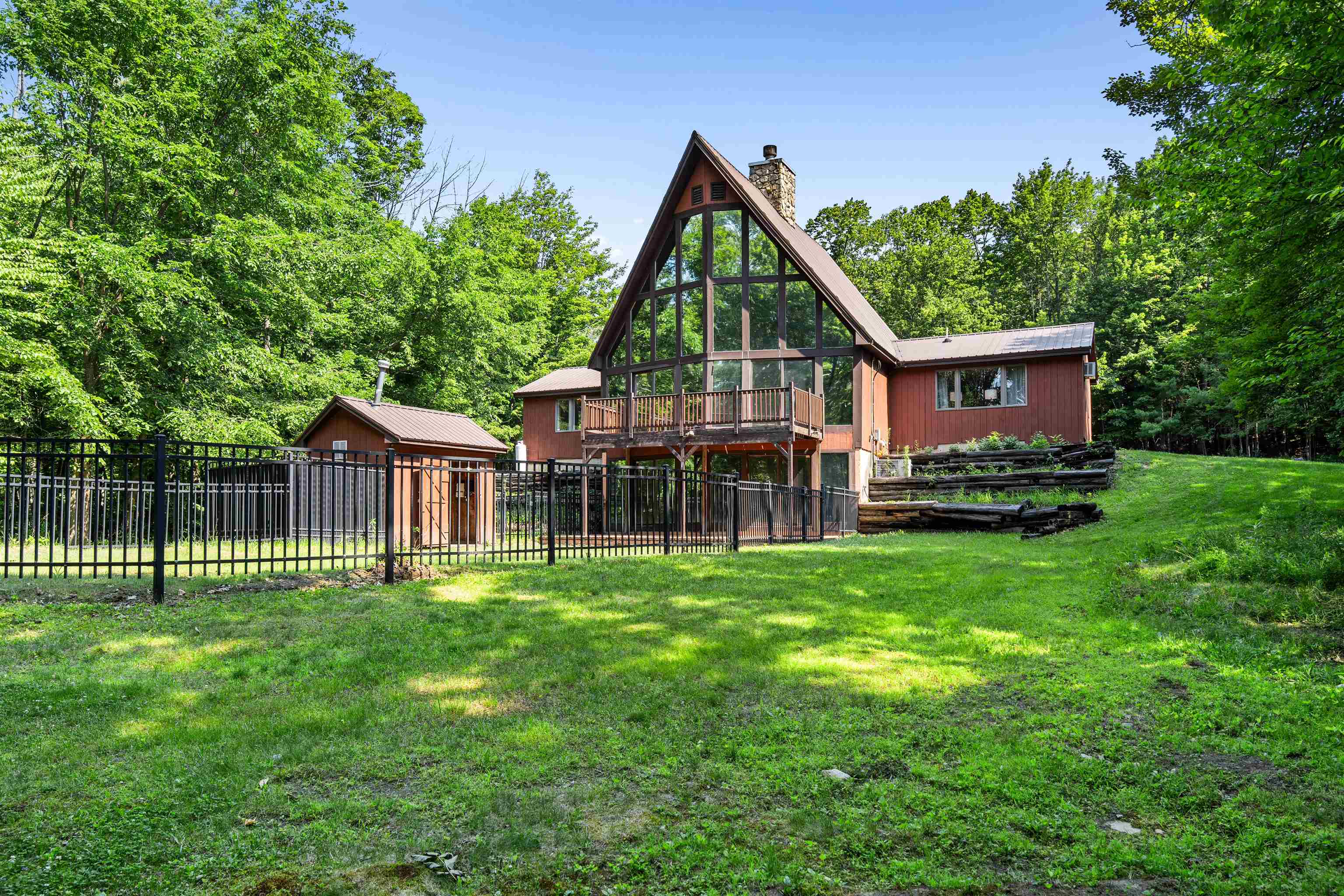 18 Bourdeau Road