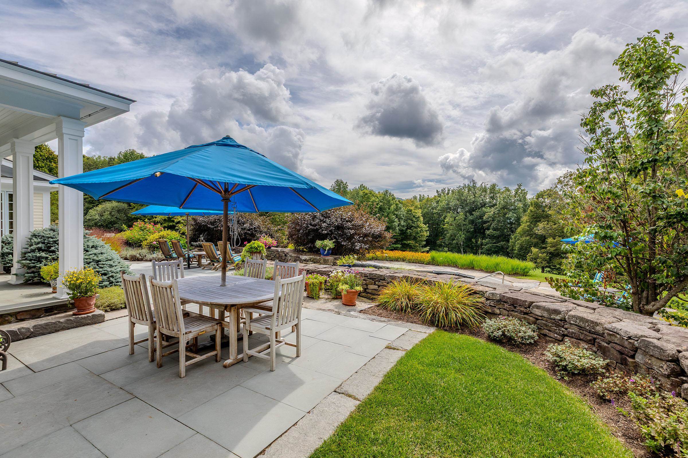 325 Twin Willows Lane