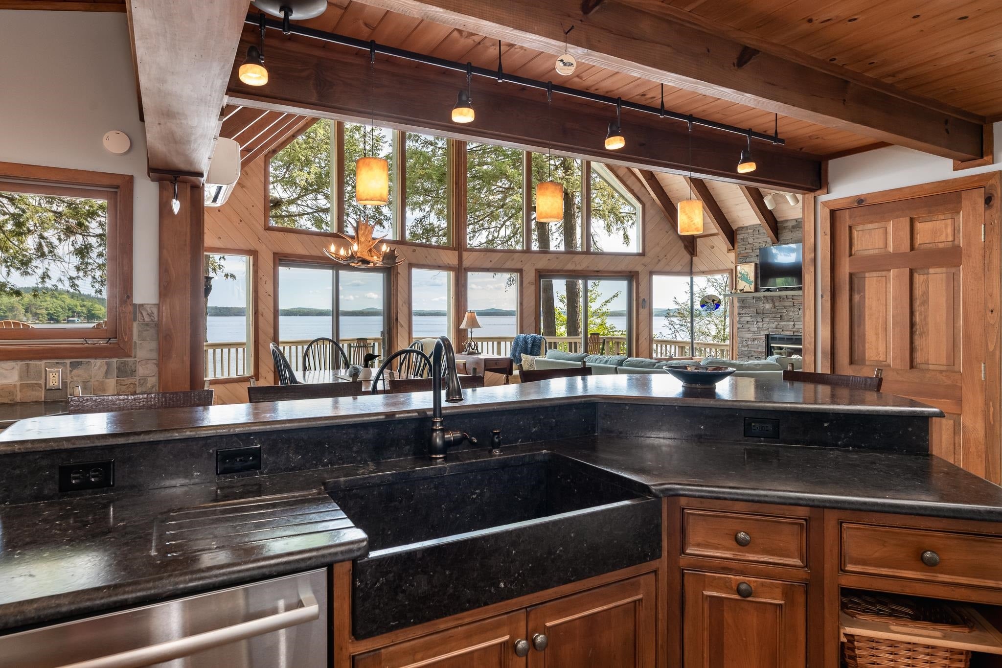 90 Minge Cove Road