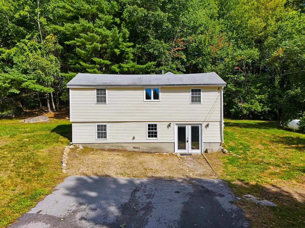 Photo of 9 Zapora Drive, Hooksett, NH 03106 (MLS # 5109437)