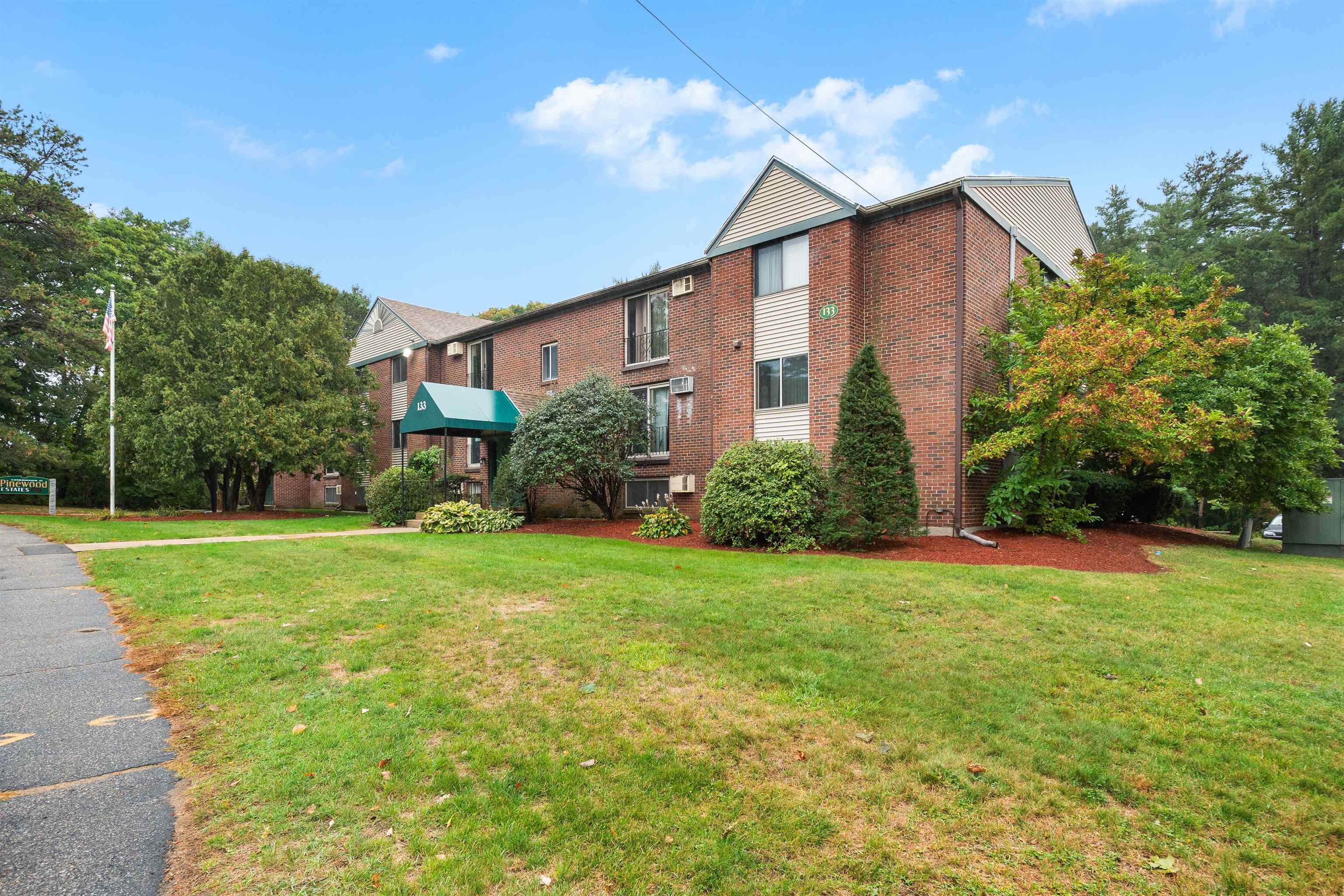 133 English Village Road 302