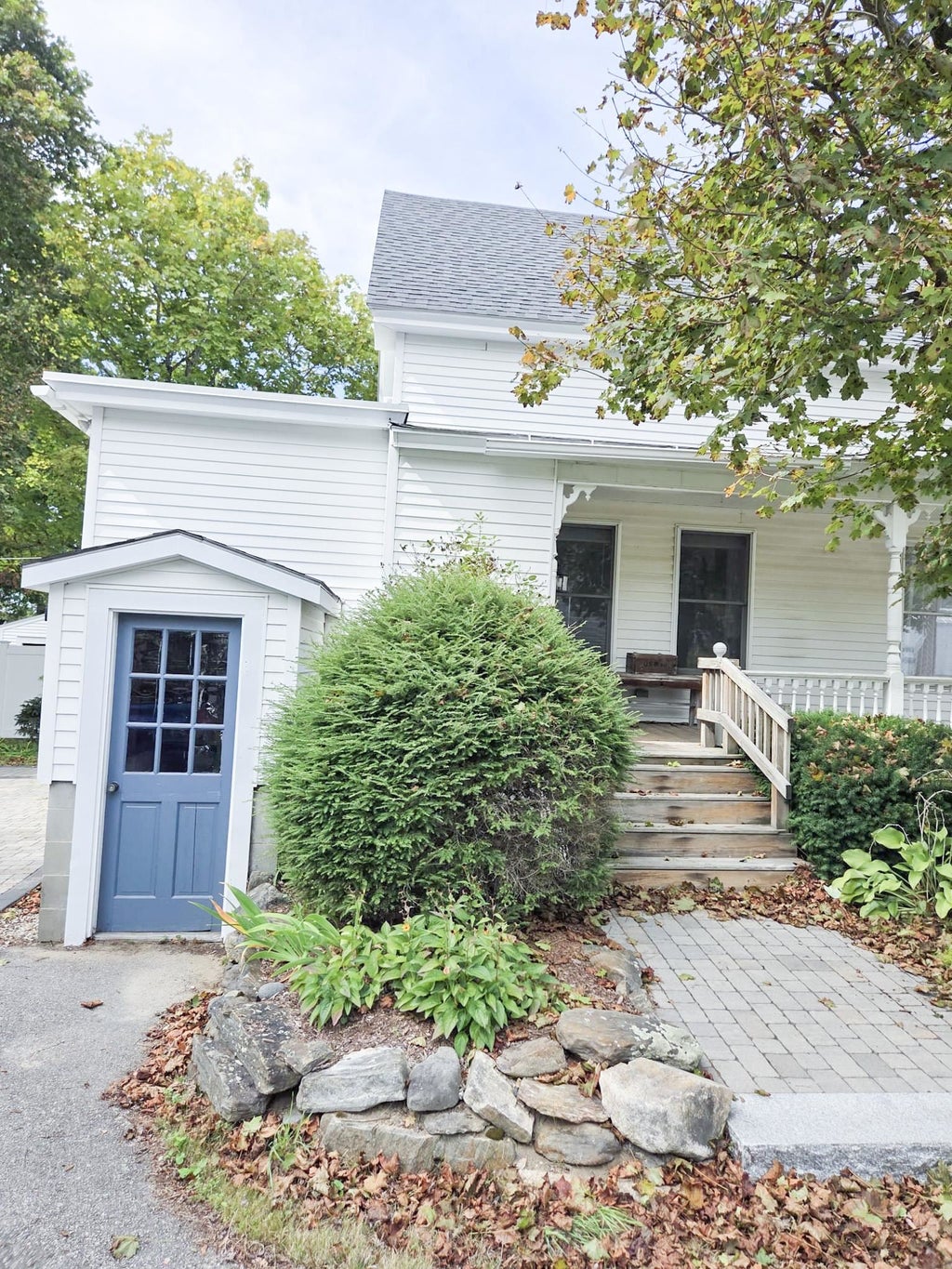 Photo of 195 S Main Street, Rochester, NH 03867 (MLS # 5111579)