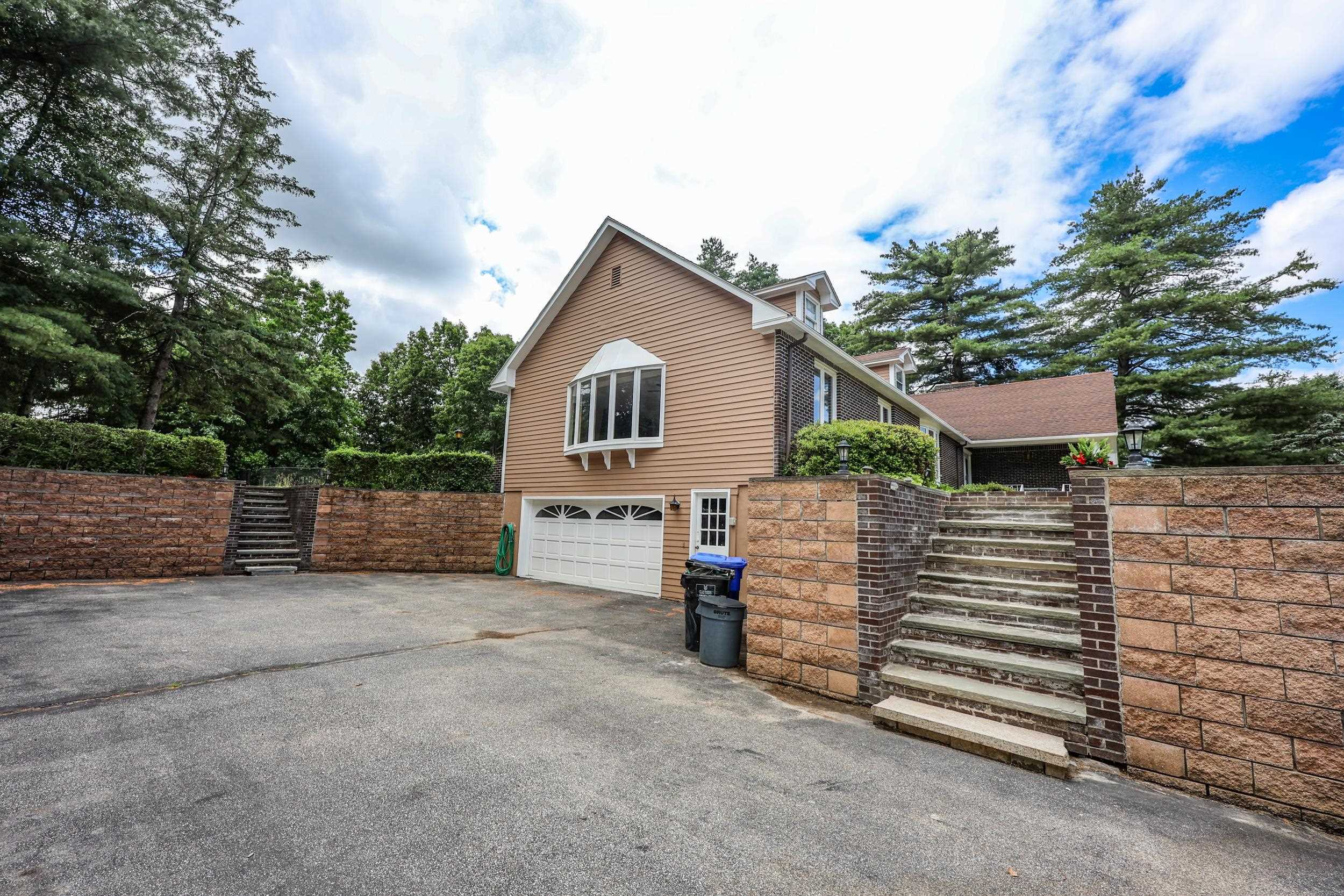 3 Mockingbird Lane