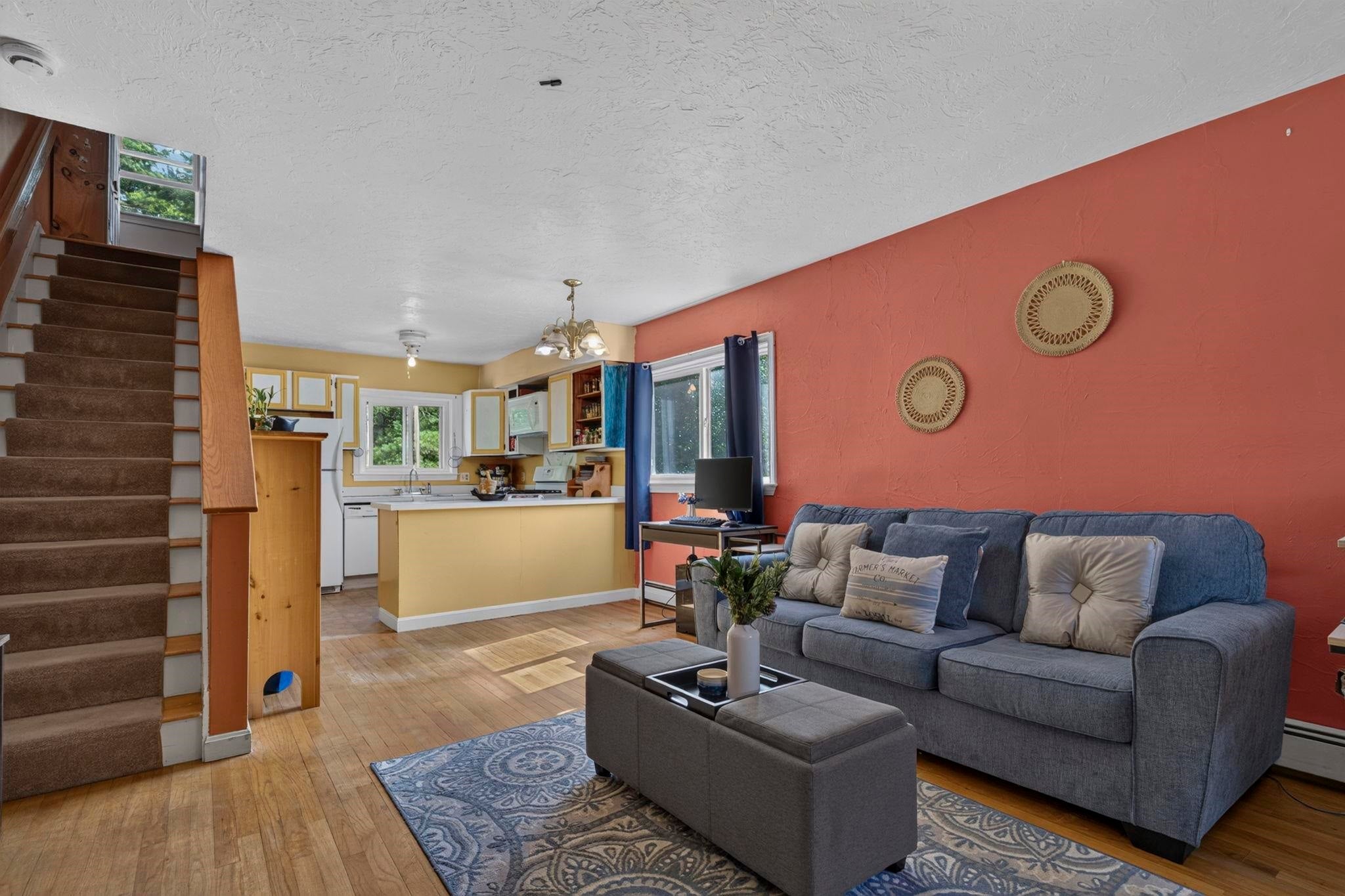 62 Freetown Road 32