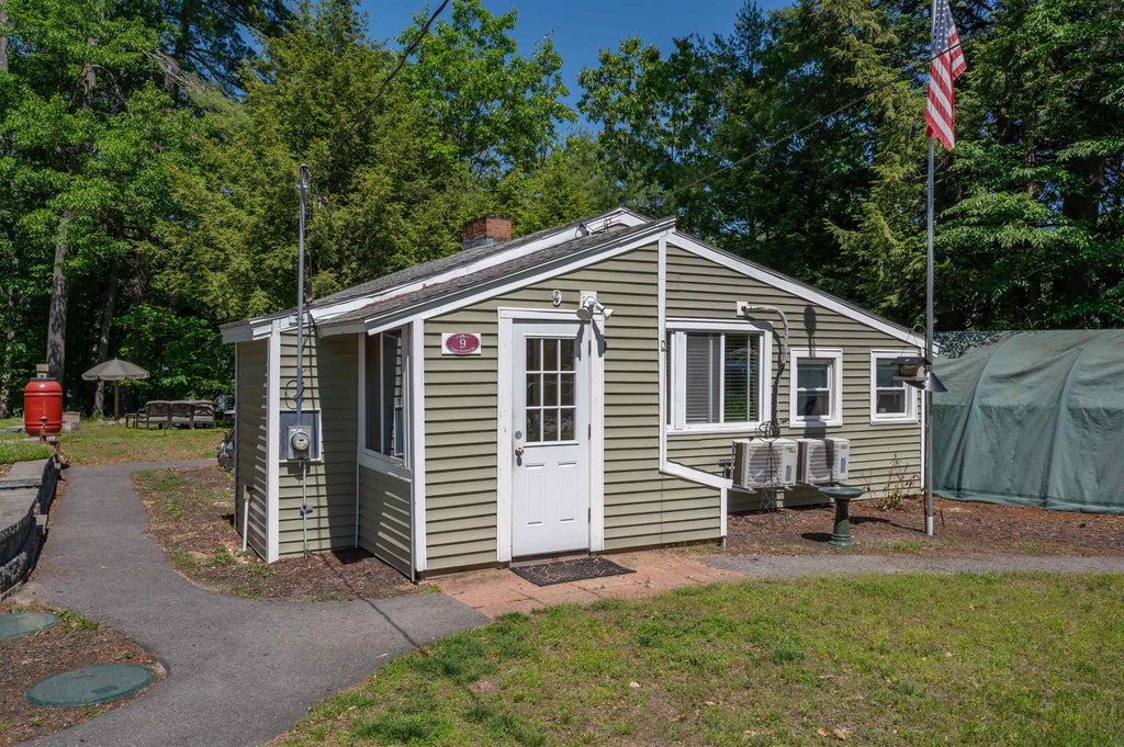 Photo of 9 Upper Scotland Drive, Raymond, NH 03077 (MLS # 5092934)