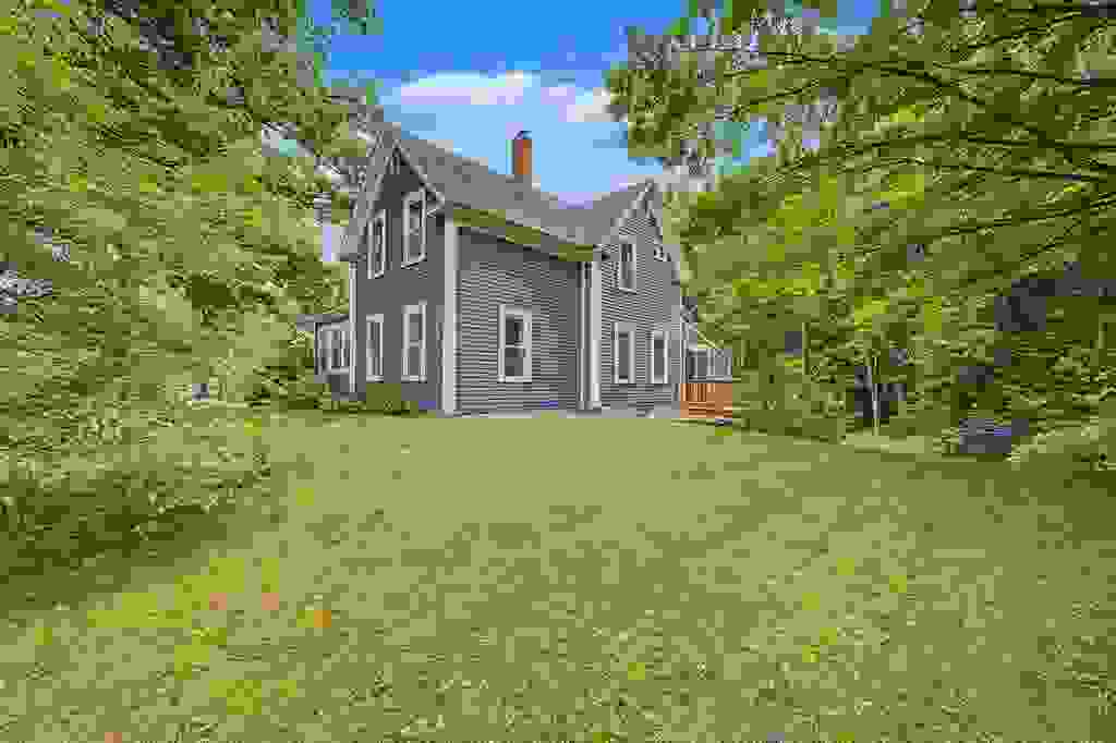 Photo of 81 Kearsarge Mountain Road, Warner, NH 03278 (MLS # 5100071)
