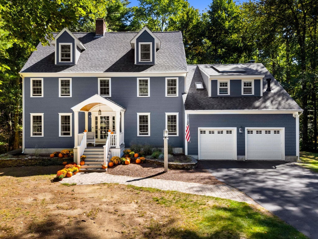 Photo of 370 FW Hartford Drive, Portsmouth, NH 03801 (MLS # 5110195)