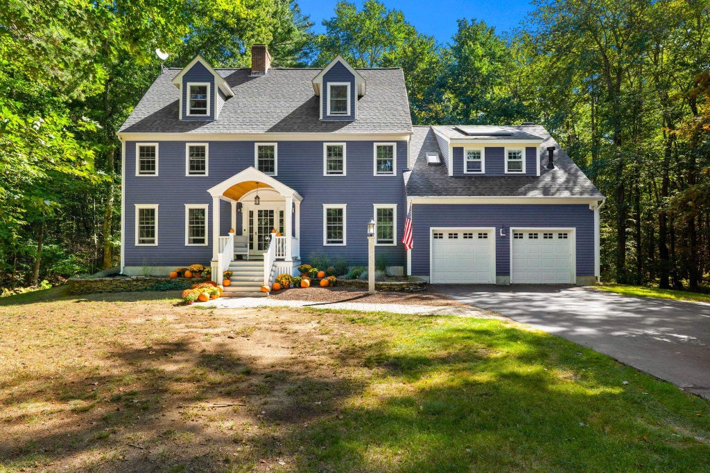 Photo of 370 FW Hartford Drive, Portsmouth, NH 03801 (MLS # 5110195)