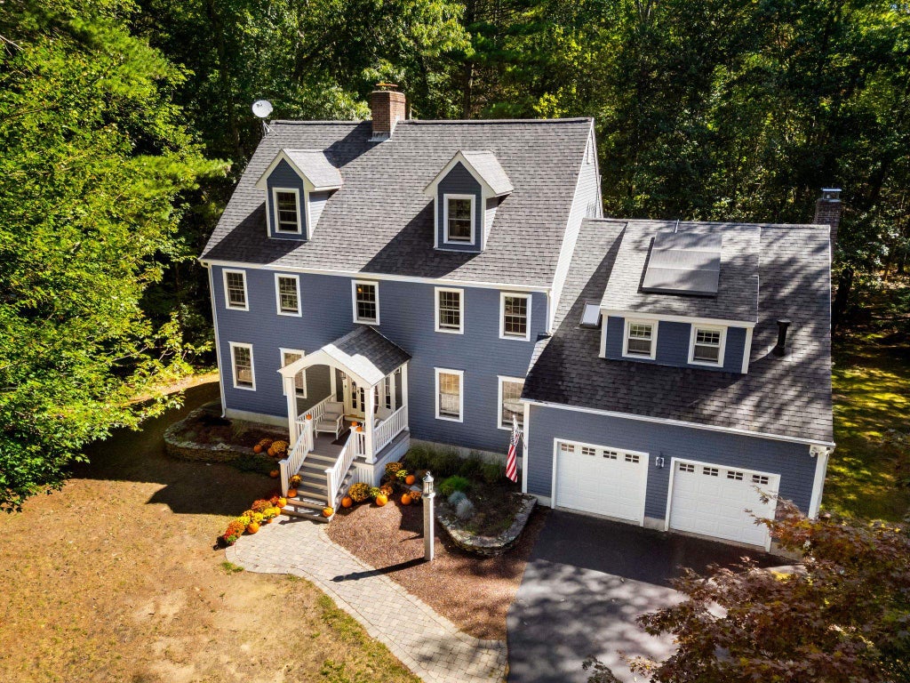 Photo of 370 FW Hartford Drive, Portsmouth, NH 03801 (MLS # 5110195)