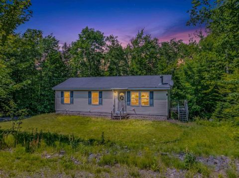 Photo of 159 James Street, Bethlehem, NH 03574 (MLS # 5101840)