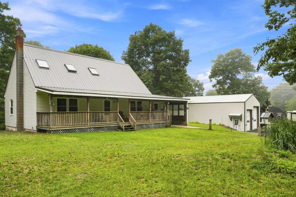 Photo of 47 Mathews Road, Fitzwilliam, NH 03447 (MLS # 5108578)