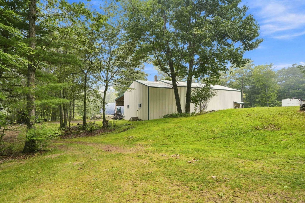 Photo of 47 Mathews Road, Fitzwilliam, NH 03447 (MLS # 5108578)