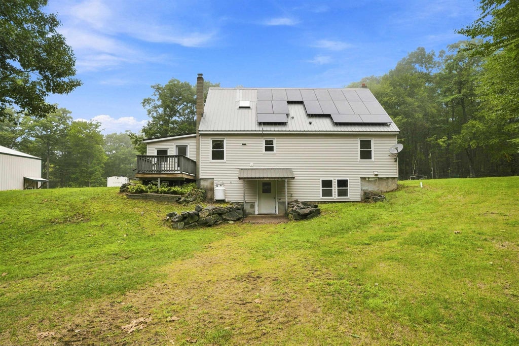 Photo of 47 Mathews Road, Fitzwilliam, NH 03447 (MLS # 5108578)