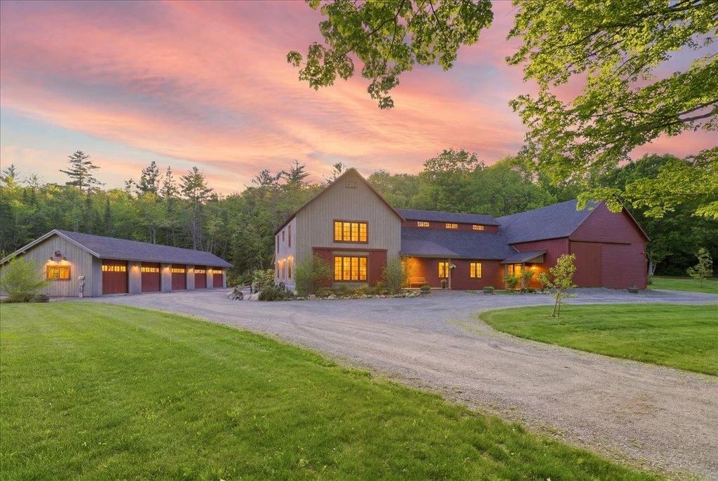 Photo of 908 Old Franconia Road, Bethlehem, NH 03574 (MLS # 5093932)