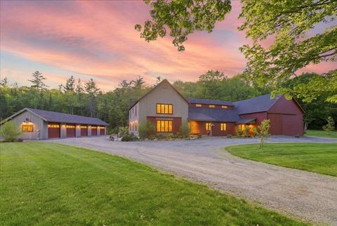 Photo of 908 Old Franconia Road, Bethlehem, NH 03574 (MLS # 5093932)