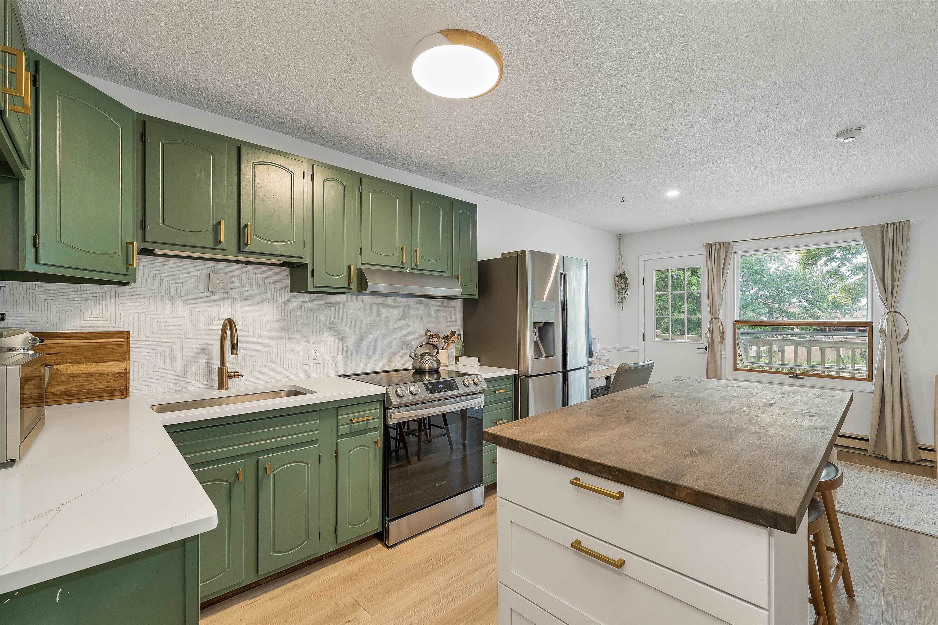 57 Union Avenue 106