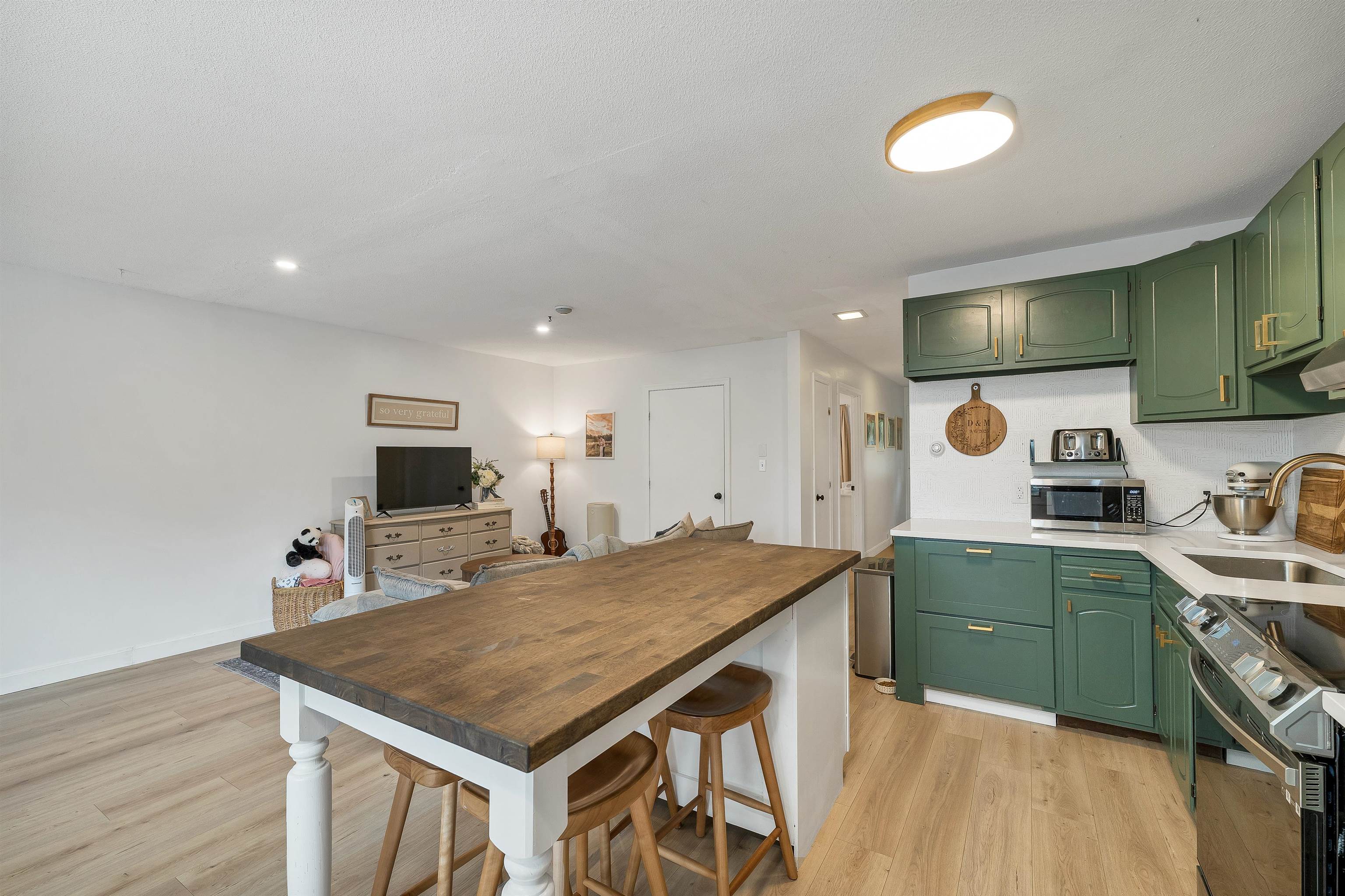 57 Union Avenue 106